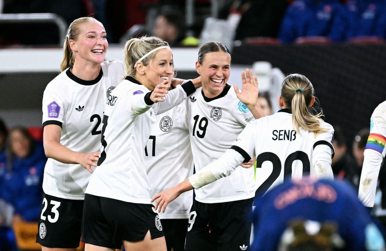 Frauen Nations League: Jubel Klara BŸhl (GER) nach ihrem Tor zum 1:0.