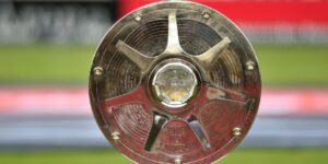 Die Trophäe für den Meister der 2.Bundesliga