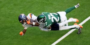 Denver-Broncos Troy-Franklin und New York Jets Malachai-Moore