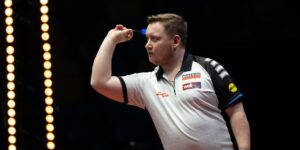 Martin Schindler auf der Darts-Bühne