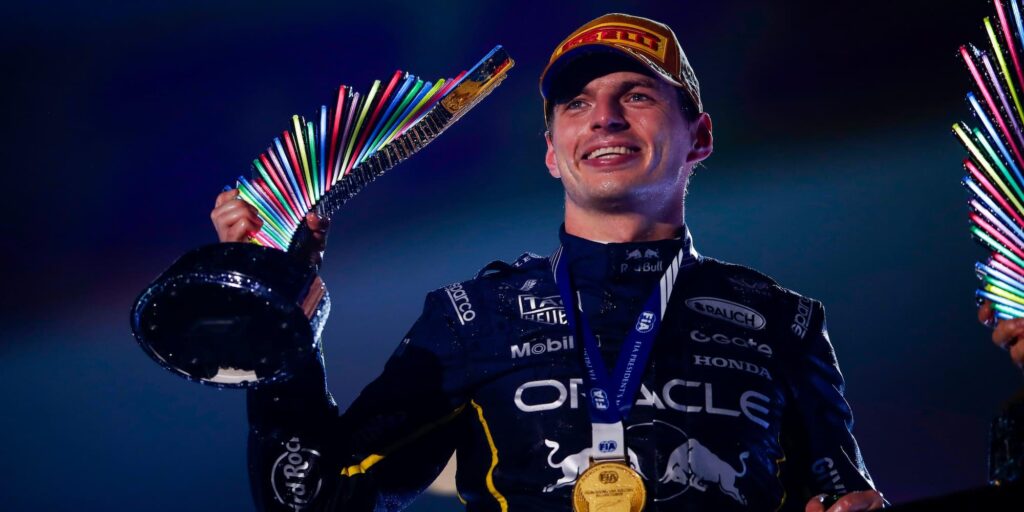 Max Verstappen jubelt über den Sieg in Las Vegas 2025