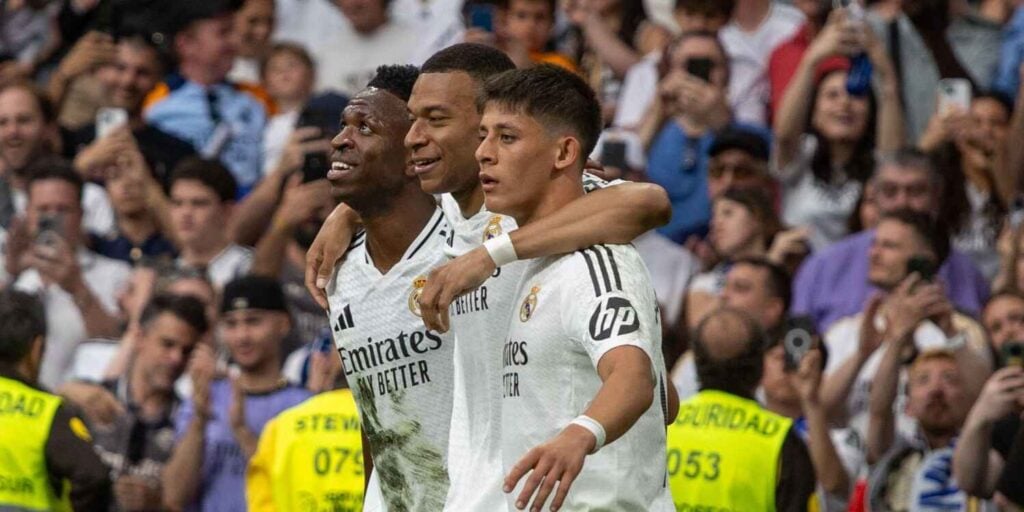 Vinicius Jr., Kylian Mbappe und Arda Güler jubeln in der LaLiga für Real Madrid