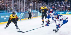 Das US-Nationalteam im Eishockey bei den Olympischen Winterspielen 2026 gegen Deutschland